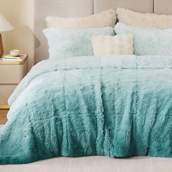 Intelligent Design King/Cal King Shaggy Faux Comforter Set, Long Fur Wave Spring Comforter Bedding Set, 3-Piece Striped Ombre Design Warm Bed Set,Aqua