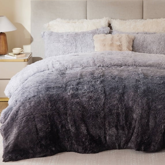 Intelligent Design King/Cal King Shaggy Faux Comforter Set, Long Fur Wave Spring Comforter Bedding Set, 3-Piece Striped Ombre Design Warm Bed Set, Grey