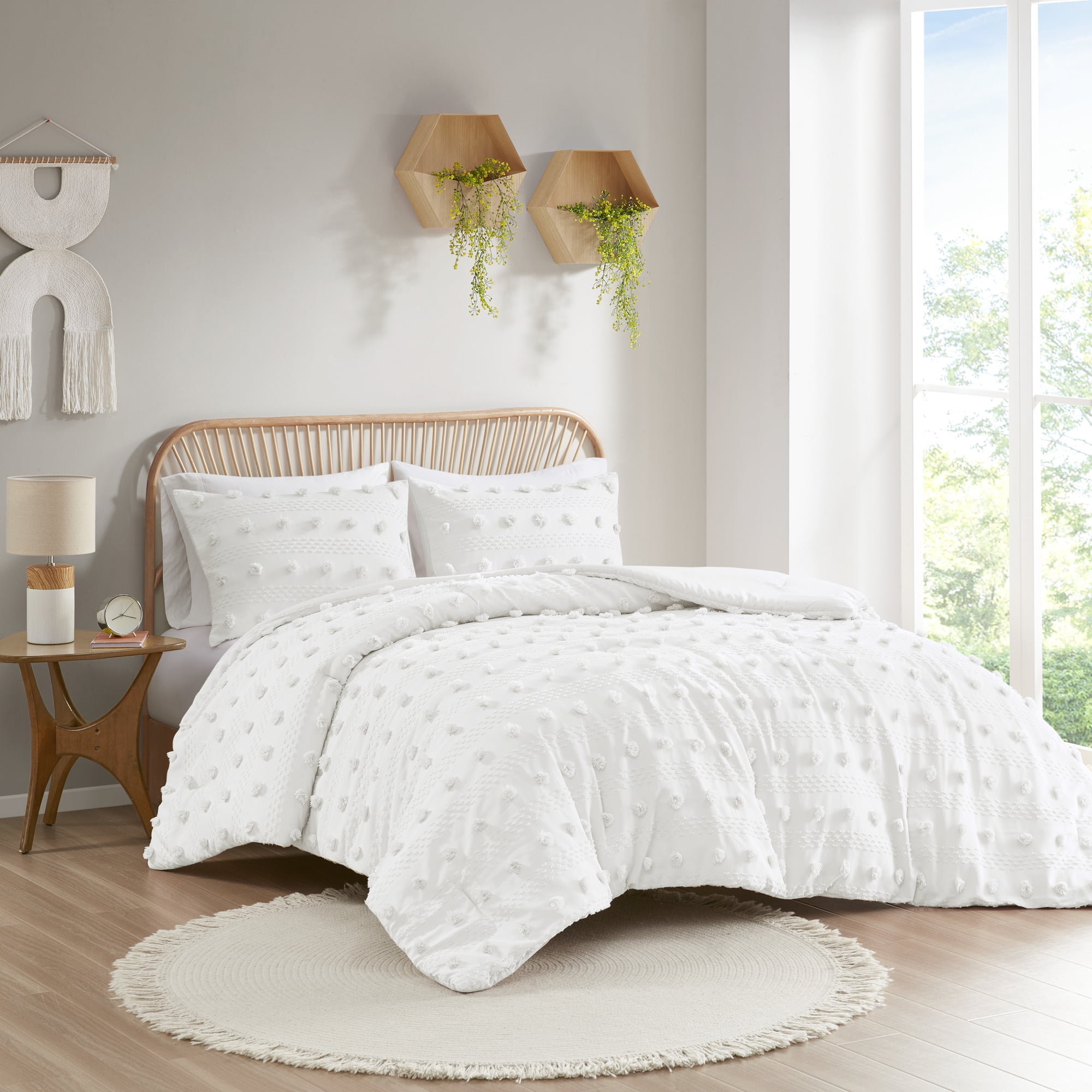 Ivory Twin Microfiber Jacquard Bedspread Set with Pompoms