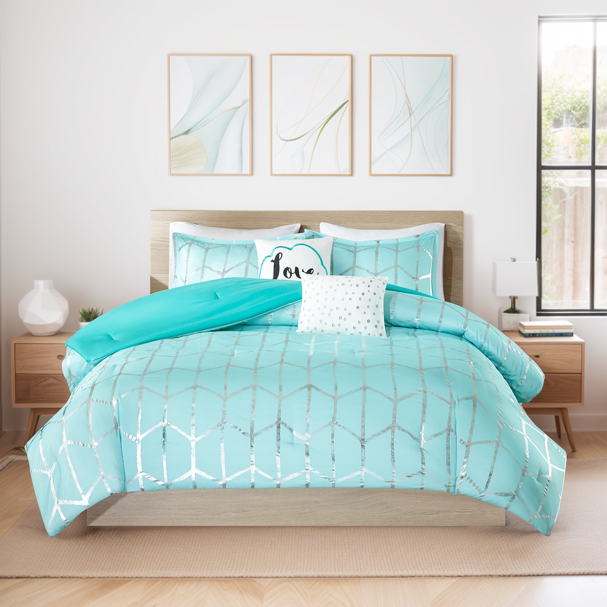 Aqua and Silver King Microfiber Comforter Set with Decorative Pillows