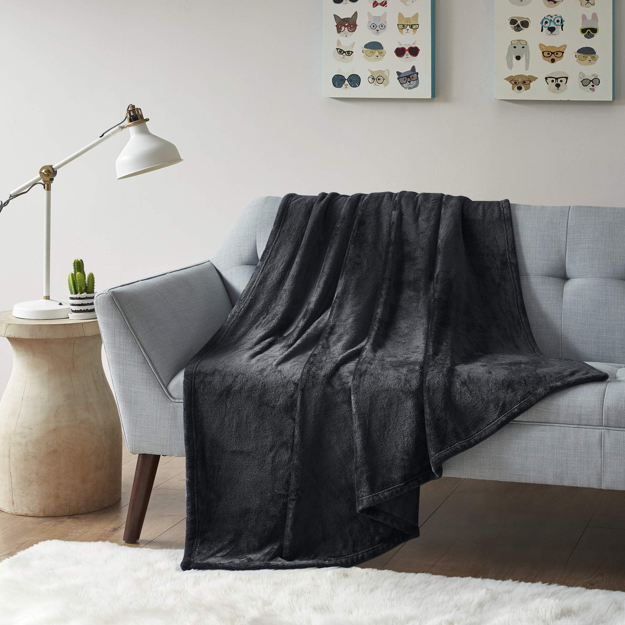Intelligent Design Oversized Throw Microlight Plush Luxury Ultra Soft 60x70" Blanket, Black