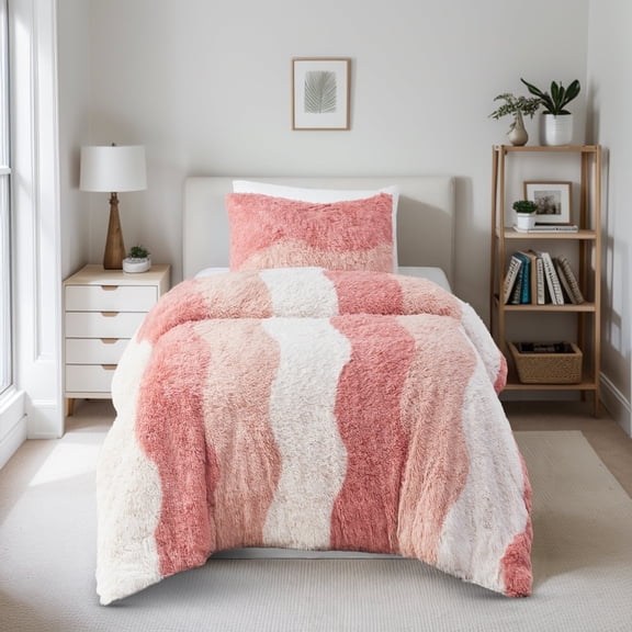 Intelligent Design Twin/Twin XL Comforter Set, Shaggy Faux Fur Wave Warm Bedding Set, 2-Piece Striped Ombre Design Warm Comforter Bed Set, Blush
