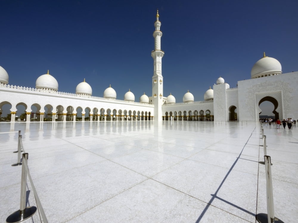 Interior courtyard of Sheikh Zayed Bin Sultan Al Nahyan Grand Mosque Abu Dhabi United Arab Emirates Canvas Art - Panoramic Images (12 x 16)