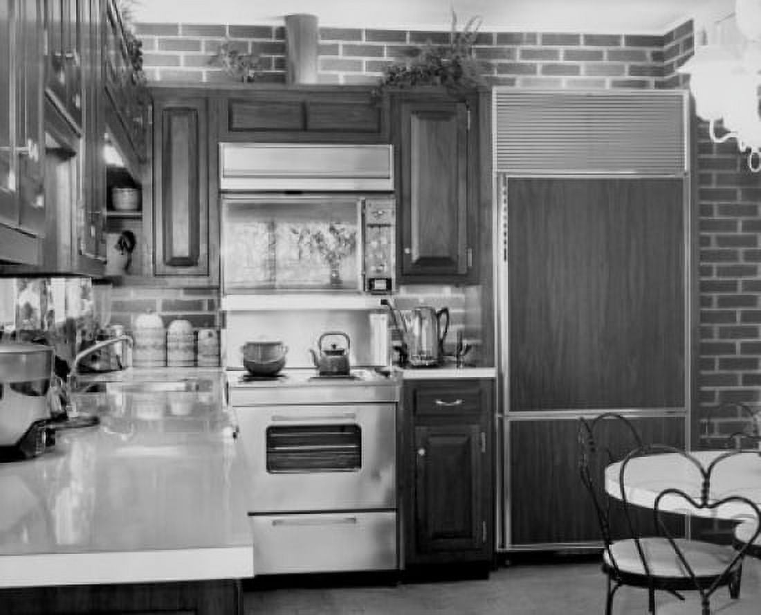 Interior of a kitchen Canvas Art - (18 x 24)
