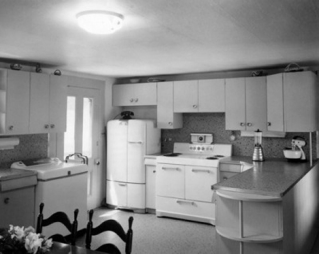 Interior of a kitchen Canvas Art - (24 x 36)