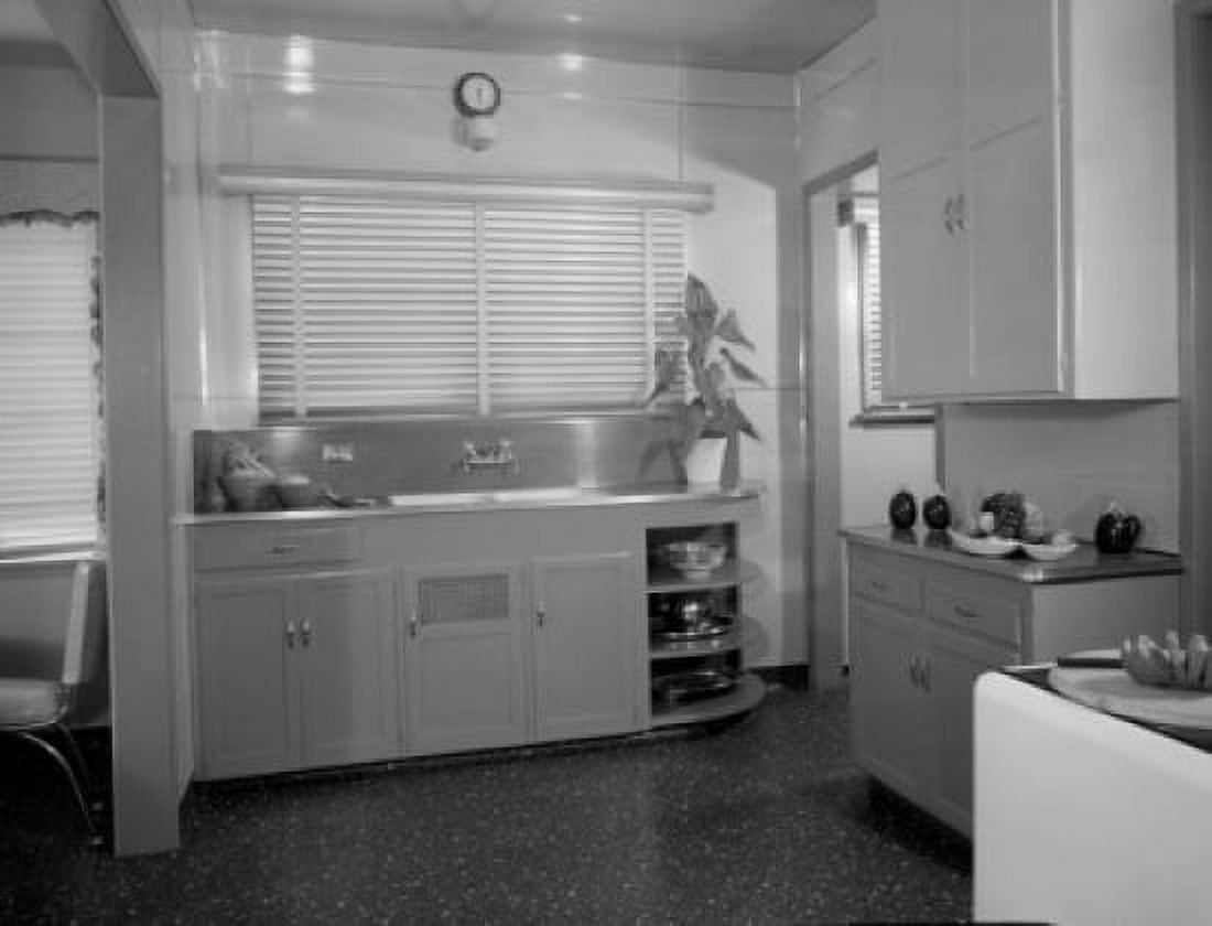 Interior of a kitchen Canvas Art - (24 x 36)