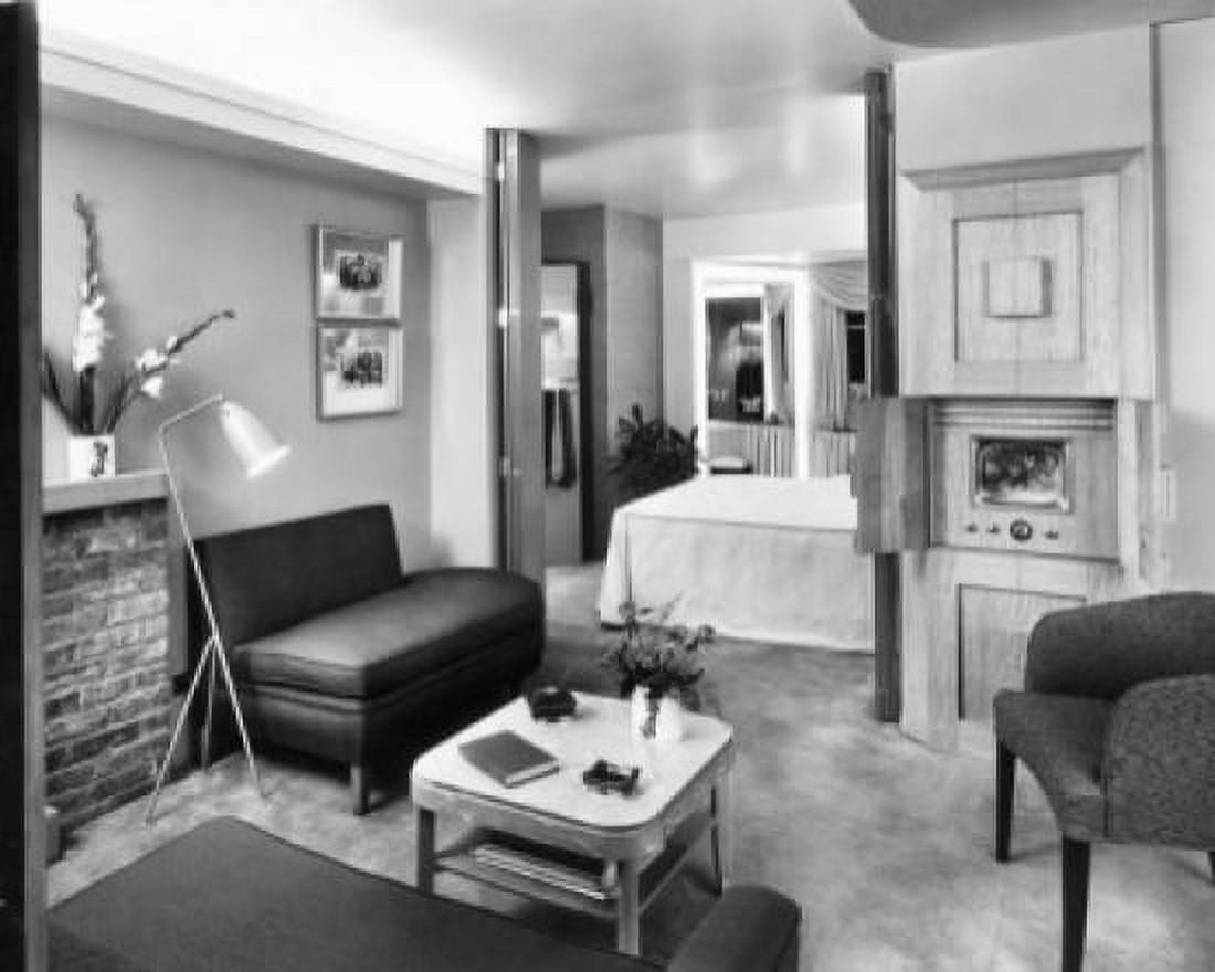 Interior of a living room 1950s style Canvas Art - (24 x 36)