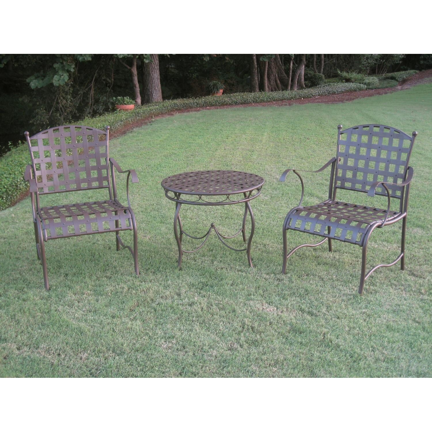 International Caravan Set of 3 Santa Fe Iron Nailhead Bistro Set International Caravan Set of 3 Santa Fe Iron Nailhead Bistro Set