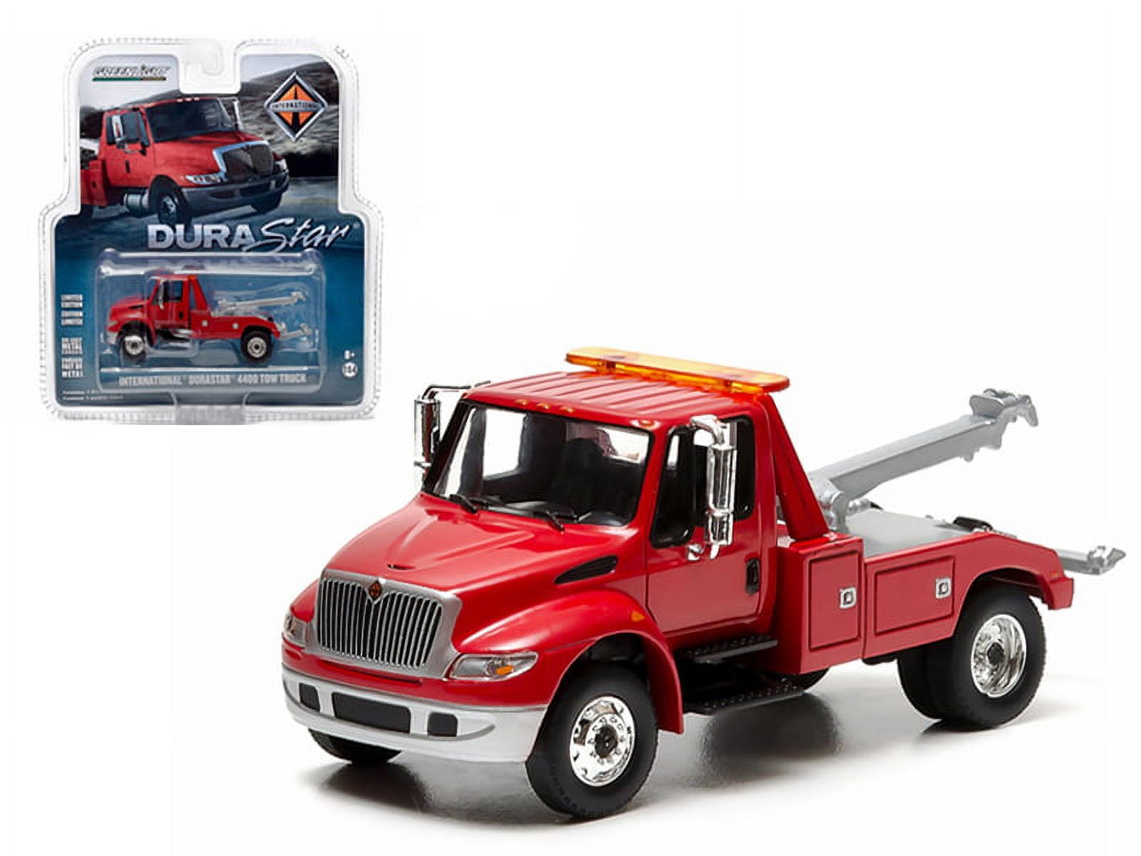 International Durastar 4400 Tow Truck Red 1/64 Diecast Model by