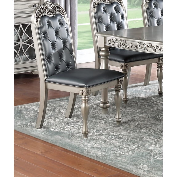 Intricate designed rubberwood | Suitable for Thanksgiving and Christmas dinners | Experience traditional elegance