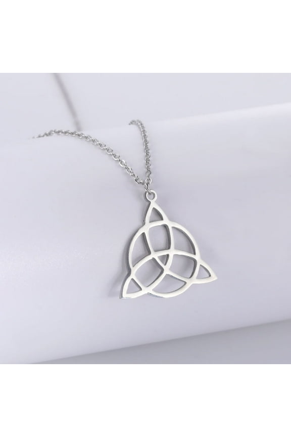 Irish Trinity Knot Necklace 14K White Gold Witch Knot Statement Neck Chain Celtic Protection Amulet Vintage Women Jewelry