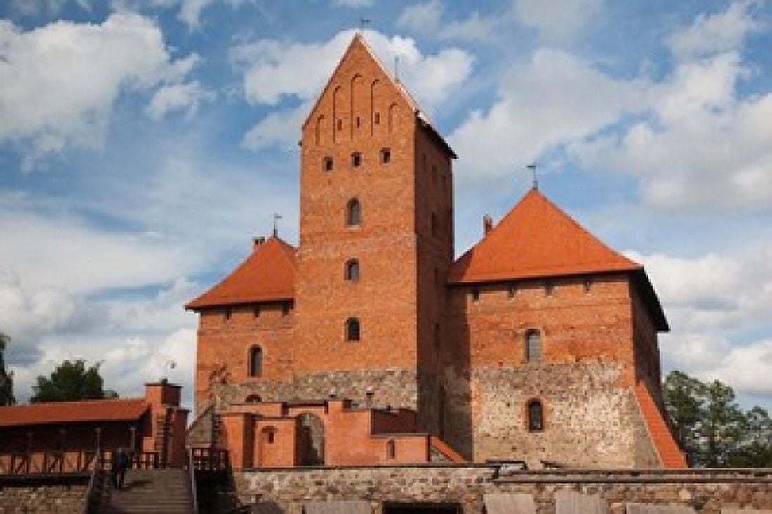 Island Castle by Lake Galve Trakai Lithuania V Canvas Art - Walter Bibikow DanitaDelimont (35 x 23)
