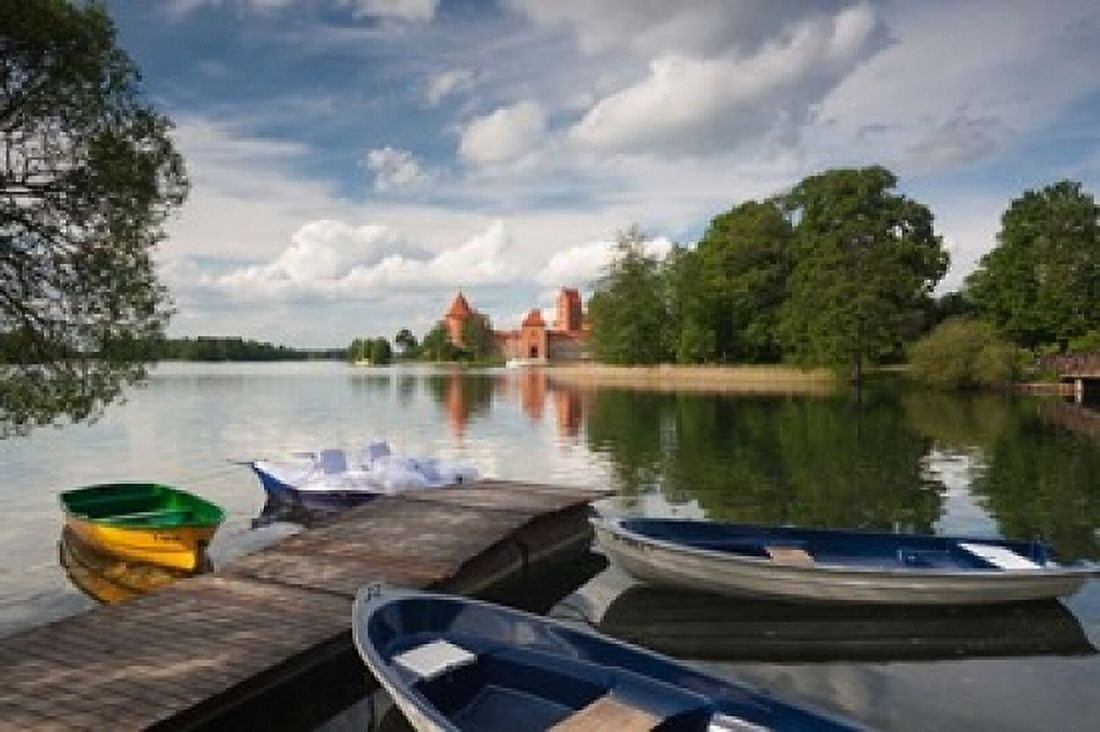 Island Castle by Lake Galve Trakai Lithuania VII Canvas Art - Walter Bibikow DanitaDelimont (24 x 15)