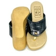 thumbnail image 1 of Island Slipper Women's Embossed Leather Vamp Thong Size 6 Sandals, 1 of 2