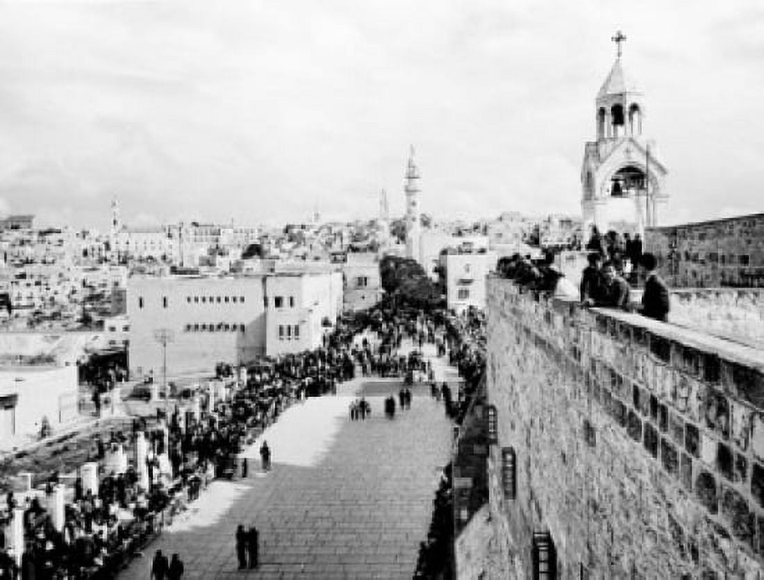 Israel Bethlehem Christmas celebration in city Canvas Art - (18 x 24)