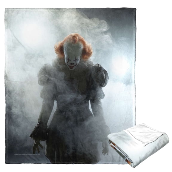 It 2 Smokey Clown Kids Silk Touch Throw Blanket