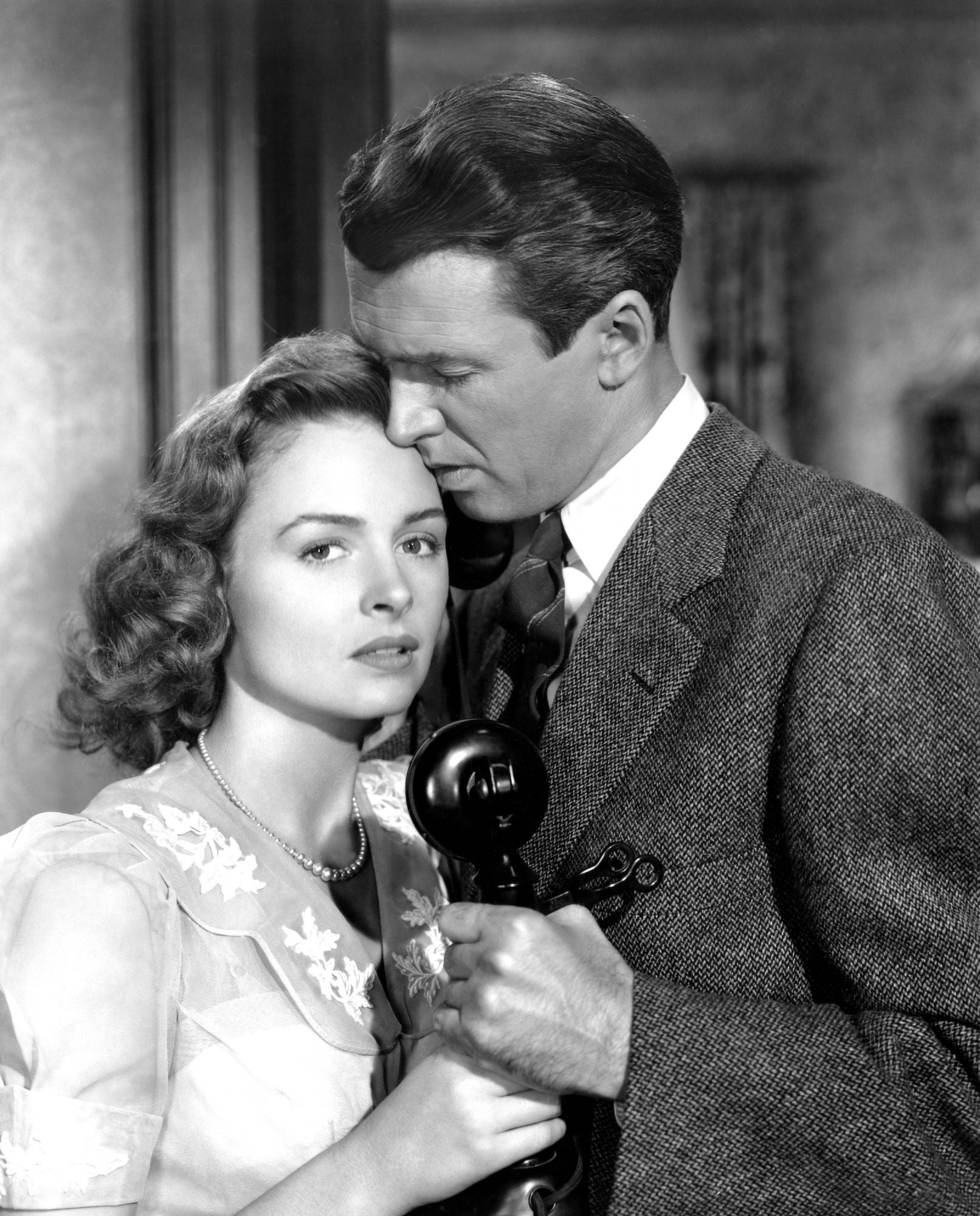 ItS A Wonderful Life Canvas Art - (16 x 20)