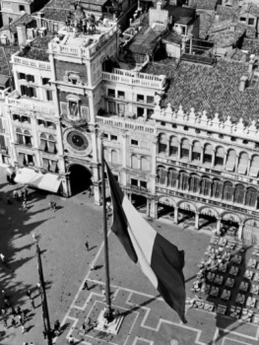 Italy Venice St Marks Square with cathedral elevated view Canvas Art - (18 x 24)