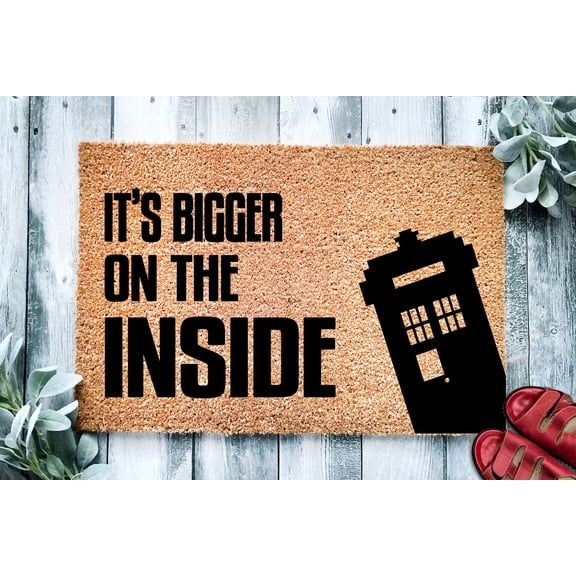 Its Bigger On The Inside | Science Fiction Fan Doormat | Sci Fi Funny Geek Doormat | Welcome Mat | Funny Door Mat | Funny Gift Home Doormat