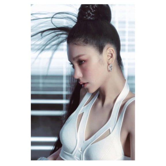 Itzy Yeji Poster Air Album Concept Photo(5) Print K-Pop Home Decor For Living Room Aesthetic Kpop Female Girl Group