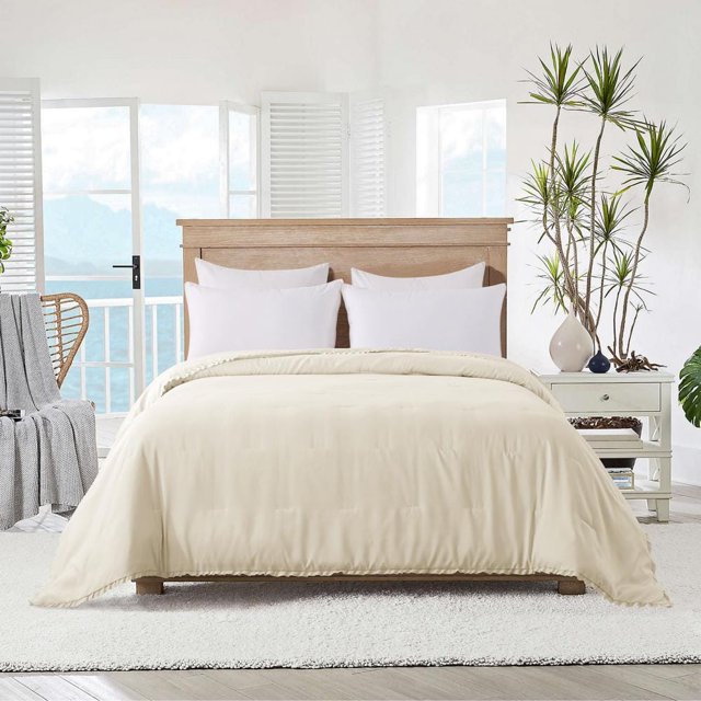 Ivory/Cream Ruffled Edge Microfiber King Down Alternative Blanket