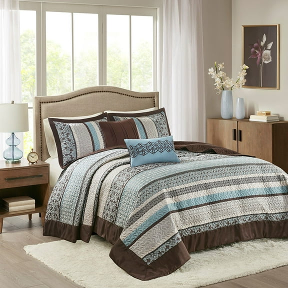 Izzovium Blue King 5-Piece Reversible Jacquard Bedspread Set with Geometric Print, Brown Border, and Embroidered Pillows for Bedroom Decor