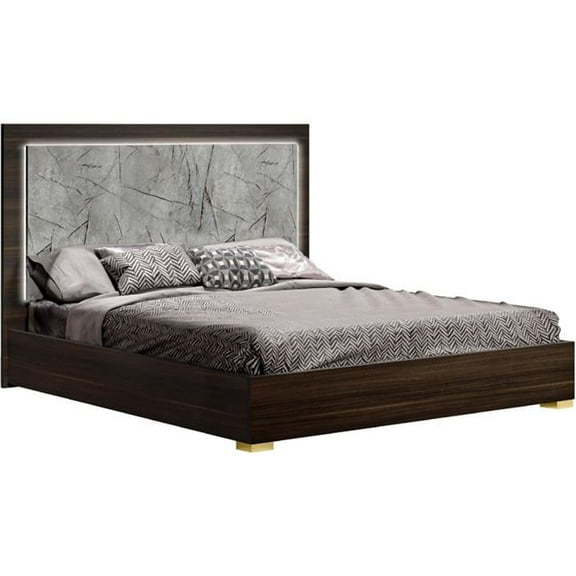 J & M Furniture 18772-Q 53 x 64 x 83 in. Travertine Queen Size Bed. Dark Oak & Gray - Bronze Marble