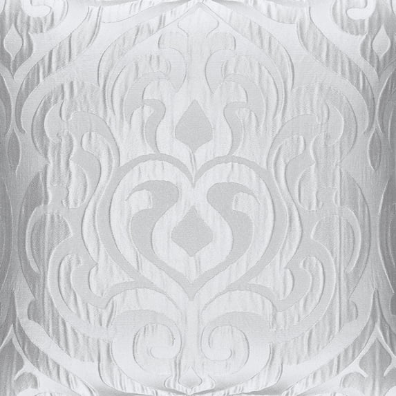 J. QUEEN NEW YORK Astoria White Patterned Queen Comforter