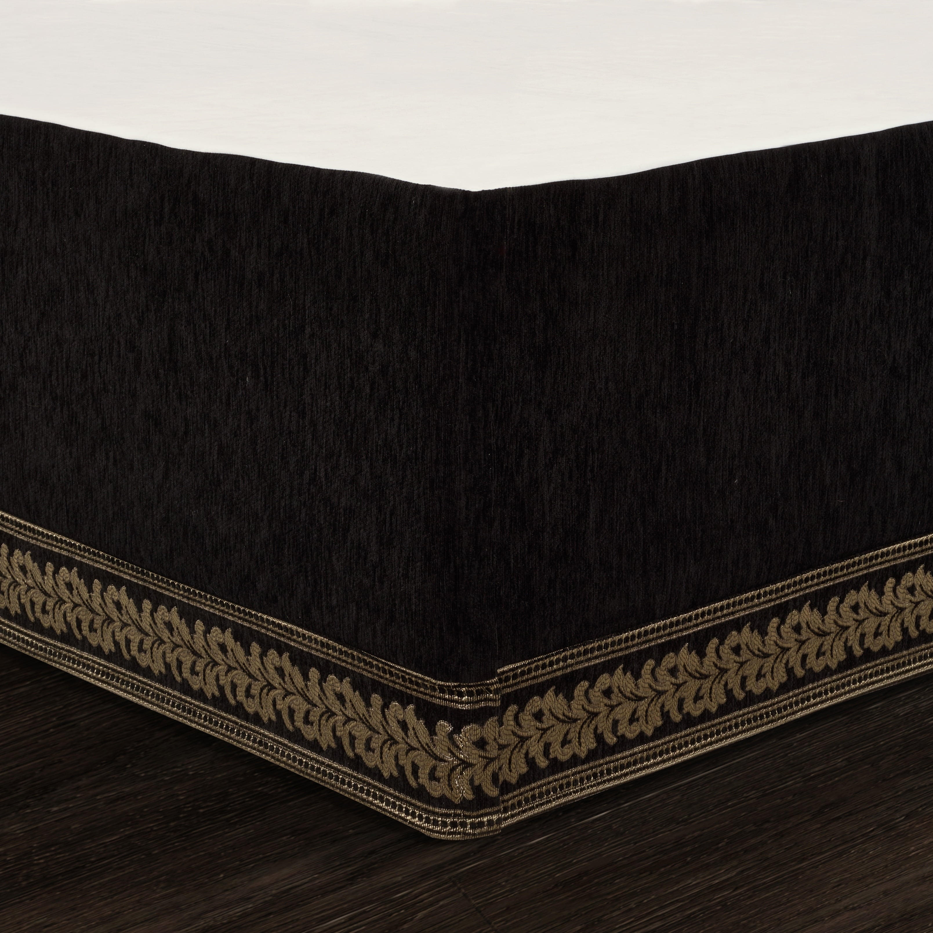 Laurenza Black and Gold Queen Comforter Set with Shams