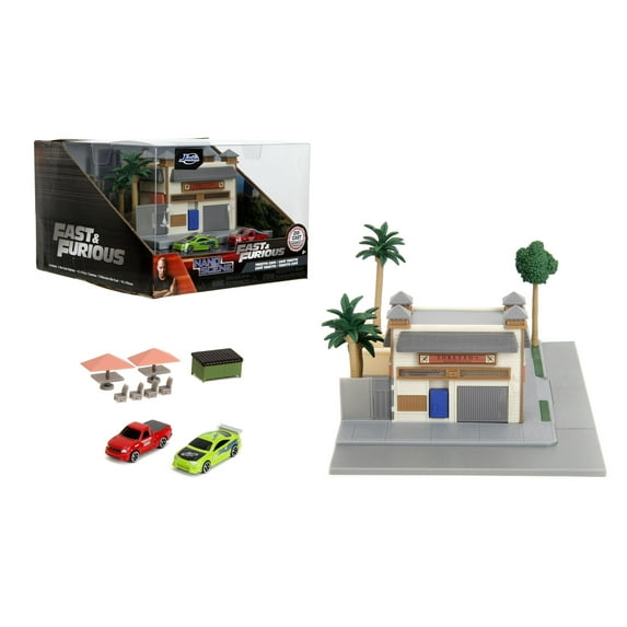 Jada Toys Fast & Furious Nanoscene: Toretto's Market & Cafe with 2 Nano Vehicles – Highly Detailed Movie Replica Playset, Collectible Scene for Ages 8+