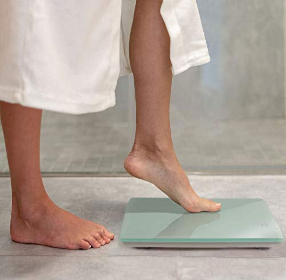 JB8524 Deluxe Talking Scale. Digital Body Weight Talking Bathroom Scale