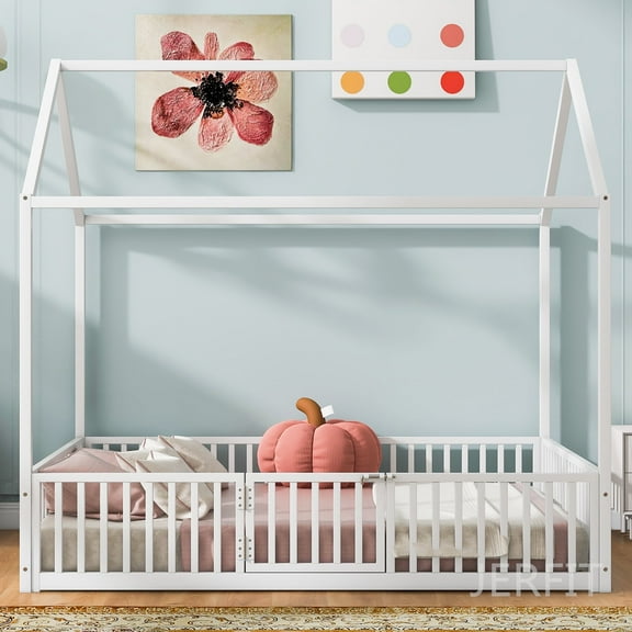 JERFIT A metal bed in the shape of a house, with a fence and a door, offers children a closed play area, versatile white metal house bed