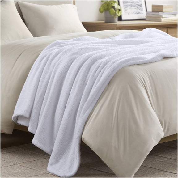 JERFIT All-Season King Size White Blanket, Ultra Soft & Lightweight Polyester Bed Blanket for King Bed, 108x90 Inches, Machine Washable, OEKO-TEX Certified