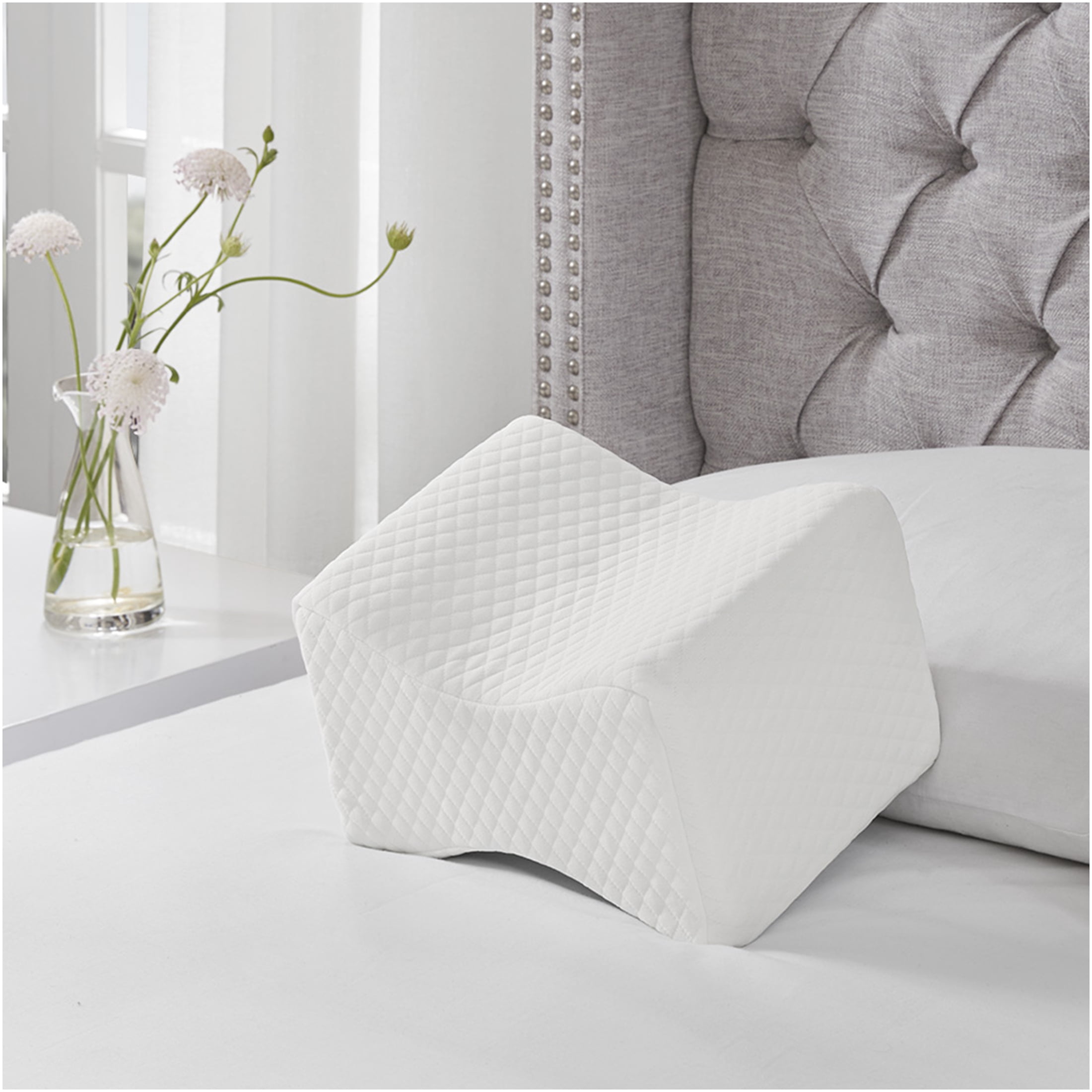 JERFIT Orthopedic Knee Pillow for Side Sleepers, Memory Foam Contour Leg Pillow for Hip Pain Relief, Sciatica, Pregnancy & Post-Surgery, Pressure Relief & Spinal Alignment, White