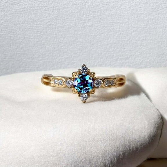 JEWELSBYASAILOR Round Color-Changing Alexandrite Ring / CZ Diamond Wedding Ring / Yellow Gold Plated Silver