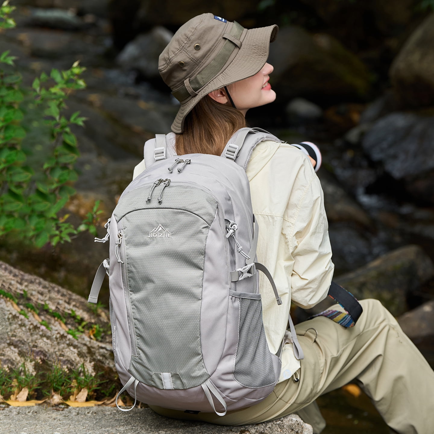 JIDIZHE 35L Polar Explorer Hiking Backpack, Lightweight Water-Resistant Outdoor Travel Backpack for Men & Women, Gray