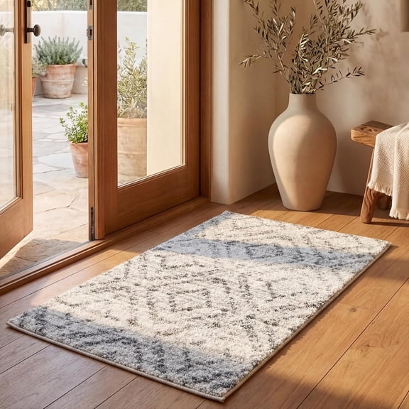 JIXINTECH Adirondack 2'6"x4' Light Grey Rug, Modern Distressed, Non-Shedding, Easy Care for High Traffic Areas - Living Room, Bedroom, Entryway (ADR131C)