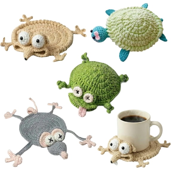 JKCCZLL 4pcs Animal Crochet Coasters, Handmade Crochet Coasters, Stuffed Animal-Themed Drink Coaster, Fun Soft Decorative Drink Coaster for Home Decor and Tabletop Protection