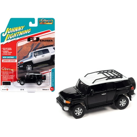2007 Toyota FJ Cruiser Black Diamond with White Top and Roofrack "Classic Gold Collection" Series Limited Edition 1 64 Diecast Model Car by Johnny Lightning