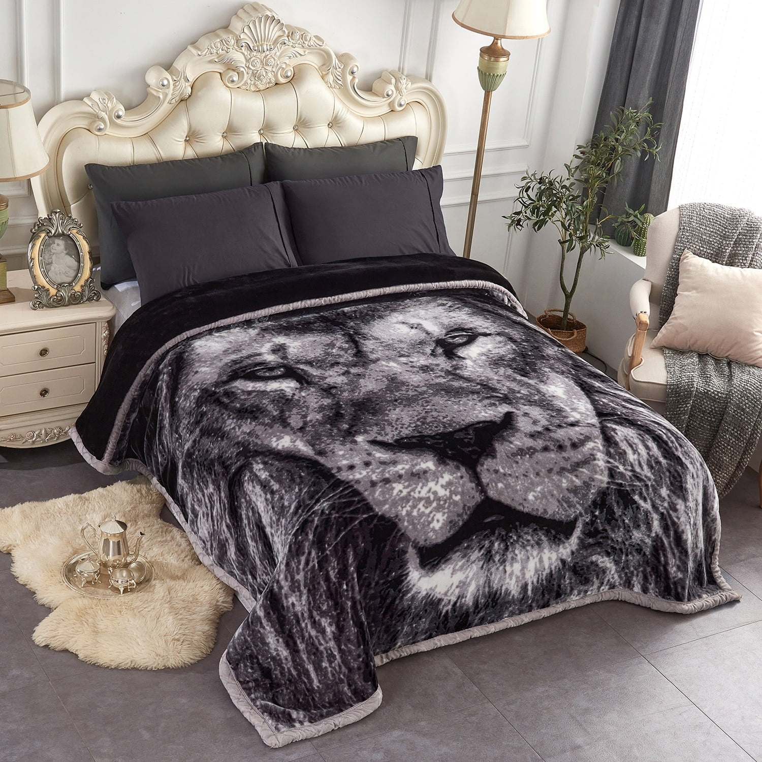 King Size Black and Gray Fleece Reversible Blanket