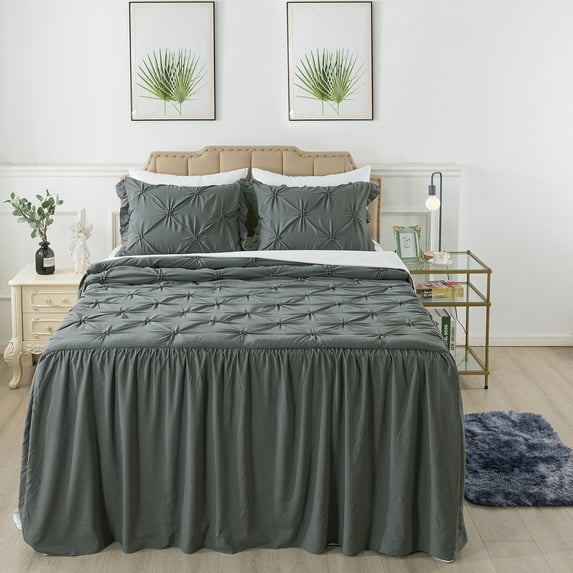 JML Full Ruffle Skirt Bedspread Set 4 Piece, Pintuck Coverlet with Shams and Area Rugs