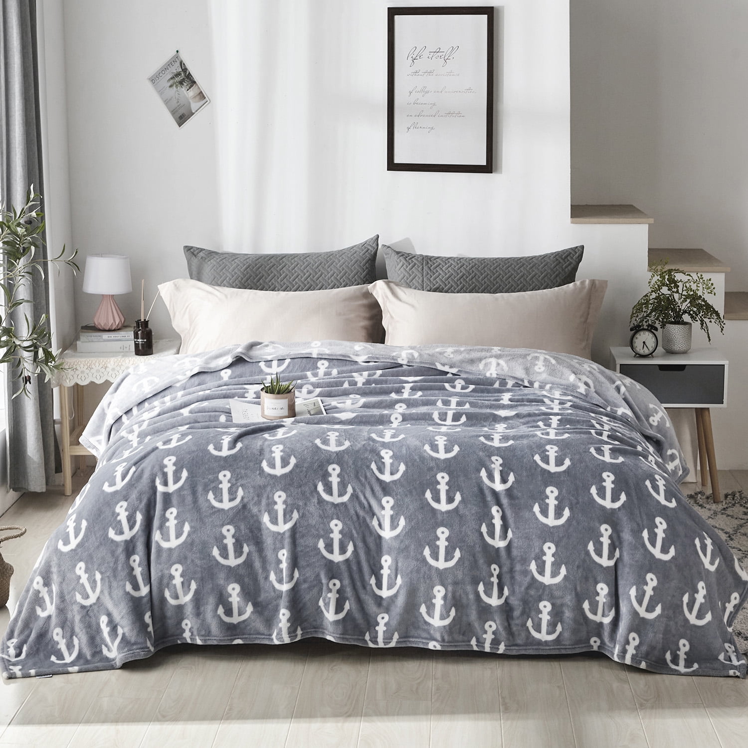 JML Gray, White, Multi-color Printed Polyester Reversible Bed Blanket Queen