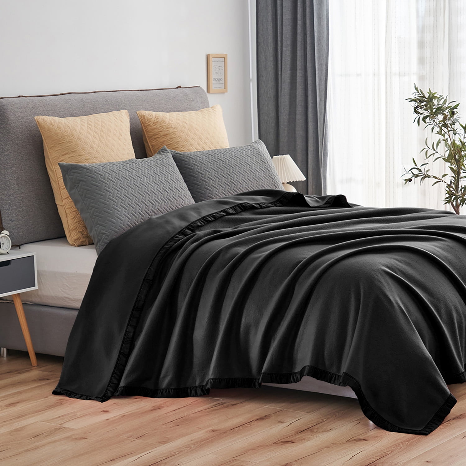 Black Queen Size Polyester Fleece Blanket with Satin Binding