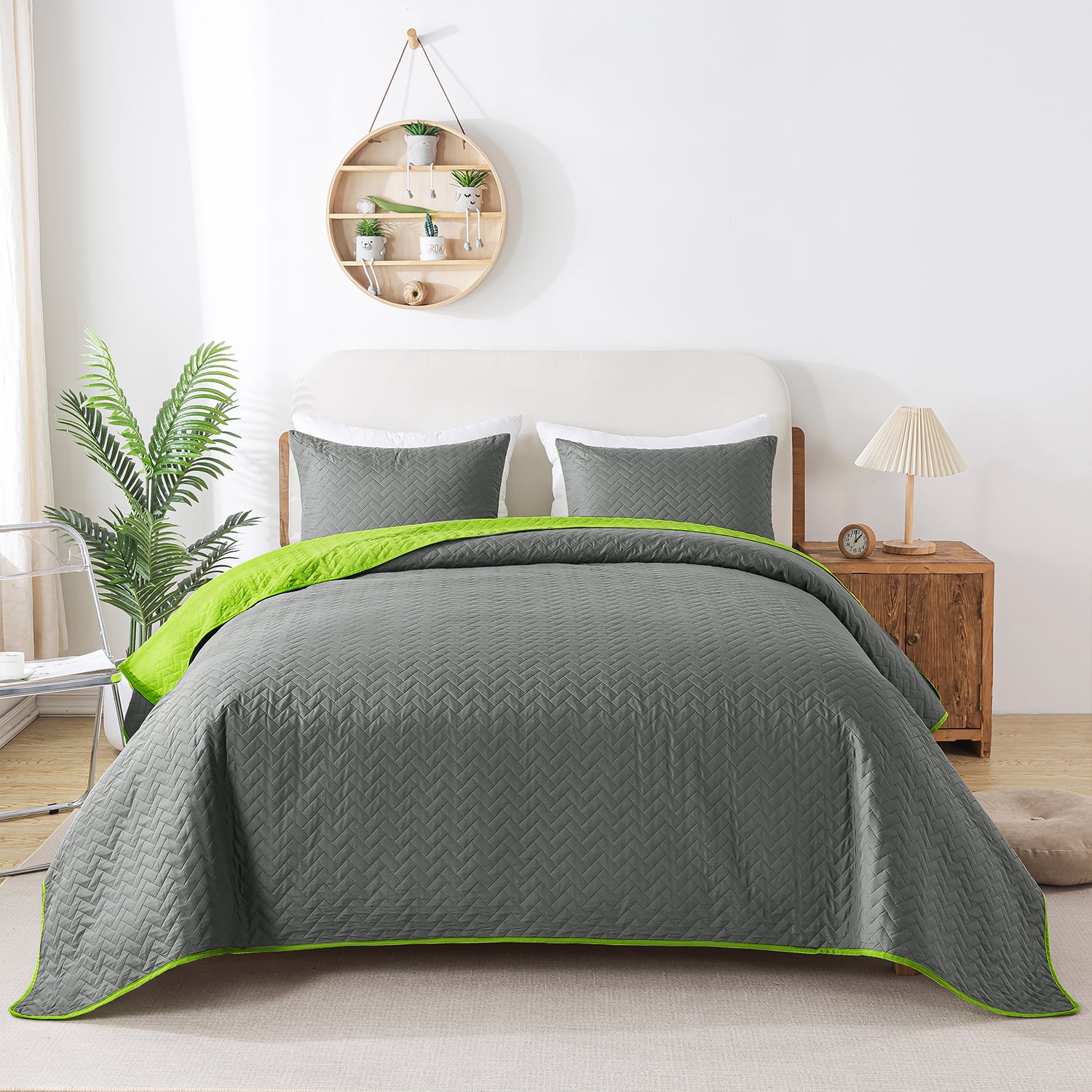 JML Quilt Set King Size Lightweight Bedspread, Soft Summer Quilt Bedding Set Coverlet for All Seasons with 3 Piece (1 Quilt, 2 Pillow Shams), Gray & Green