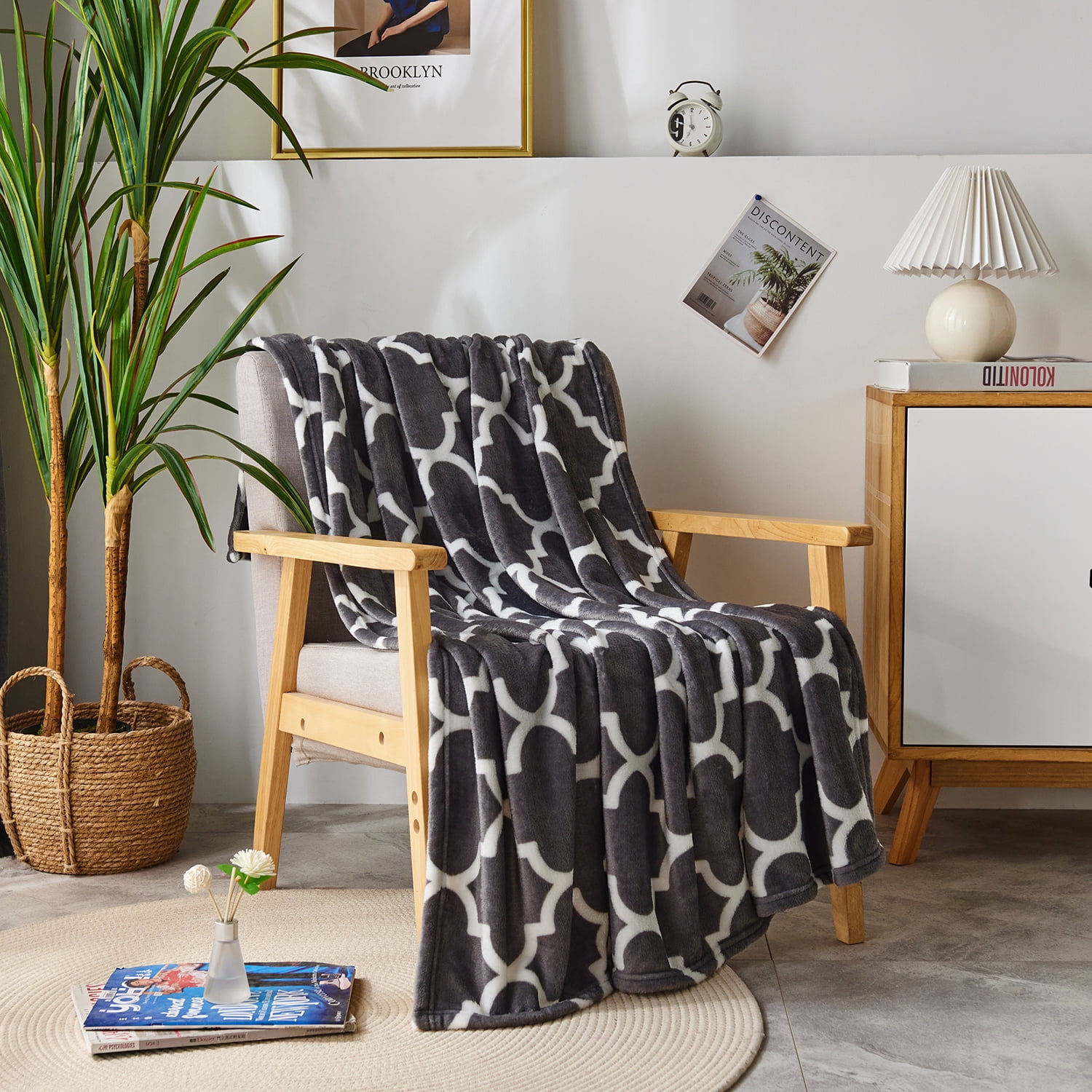 JML Soft Cozy Fleece Plush Throw Blanket, Grey Lattice, Standard Throw