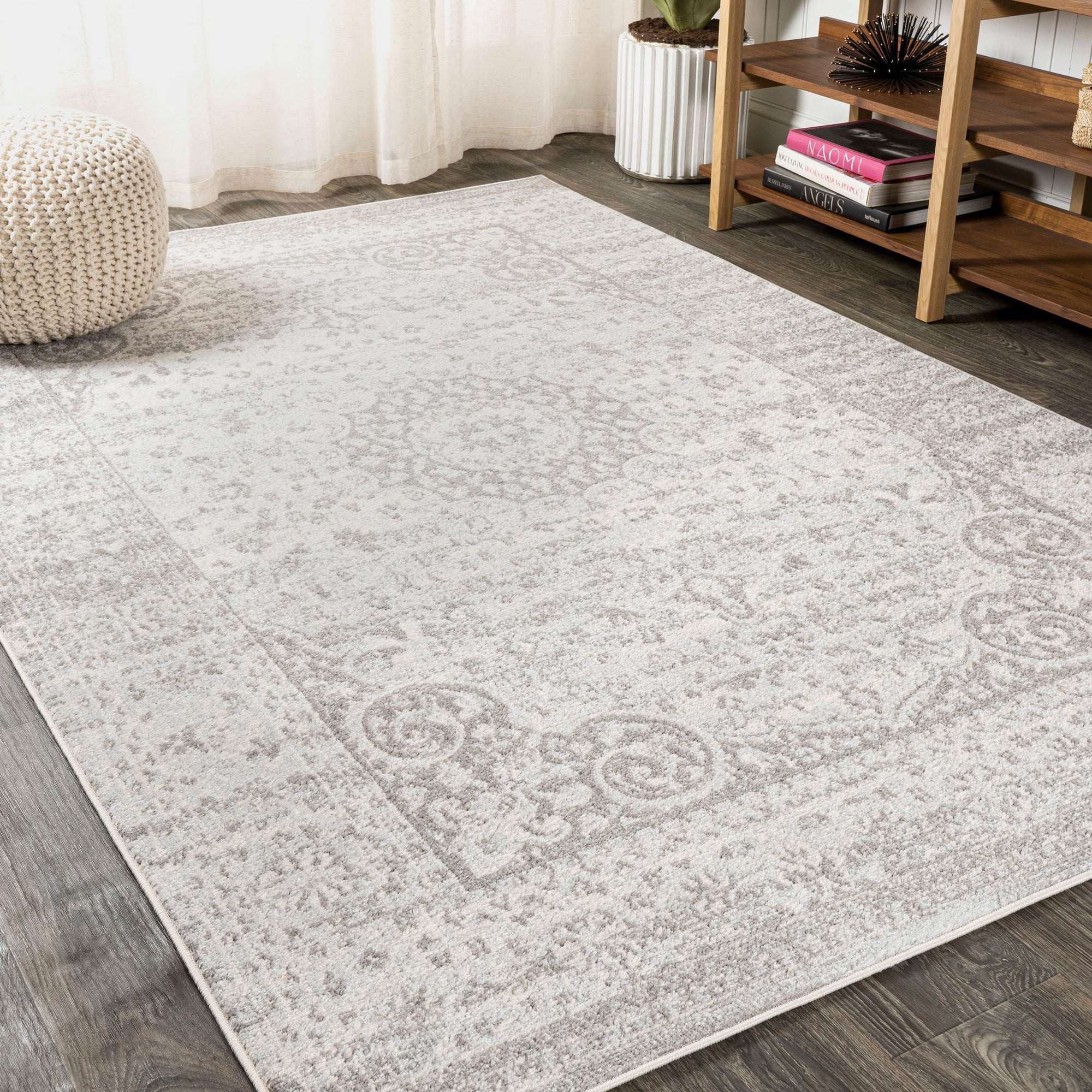 Medallion Mirage Gray and Cream 8' x 10' Synthetic Area Rug