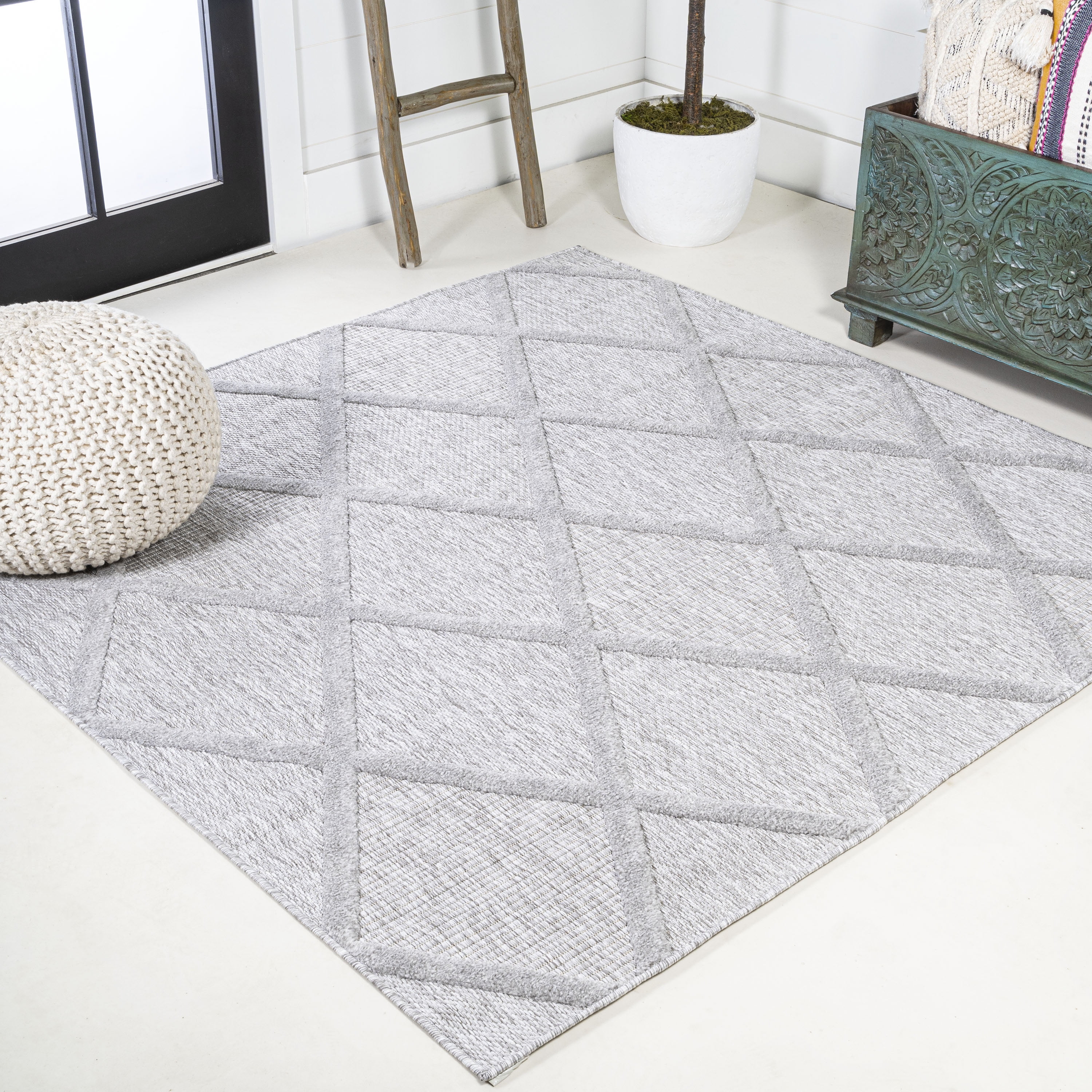 Salines 5' Square Light Gray Synthetic Trellis Rug