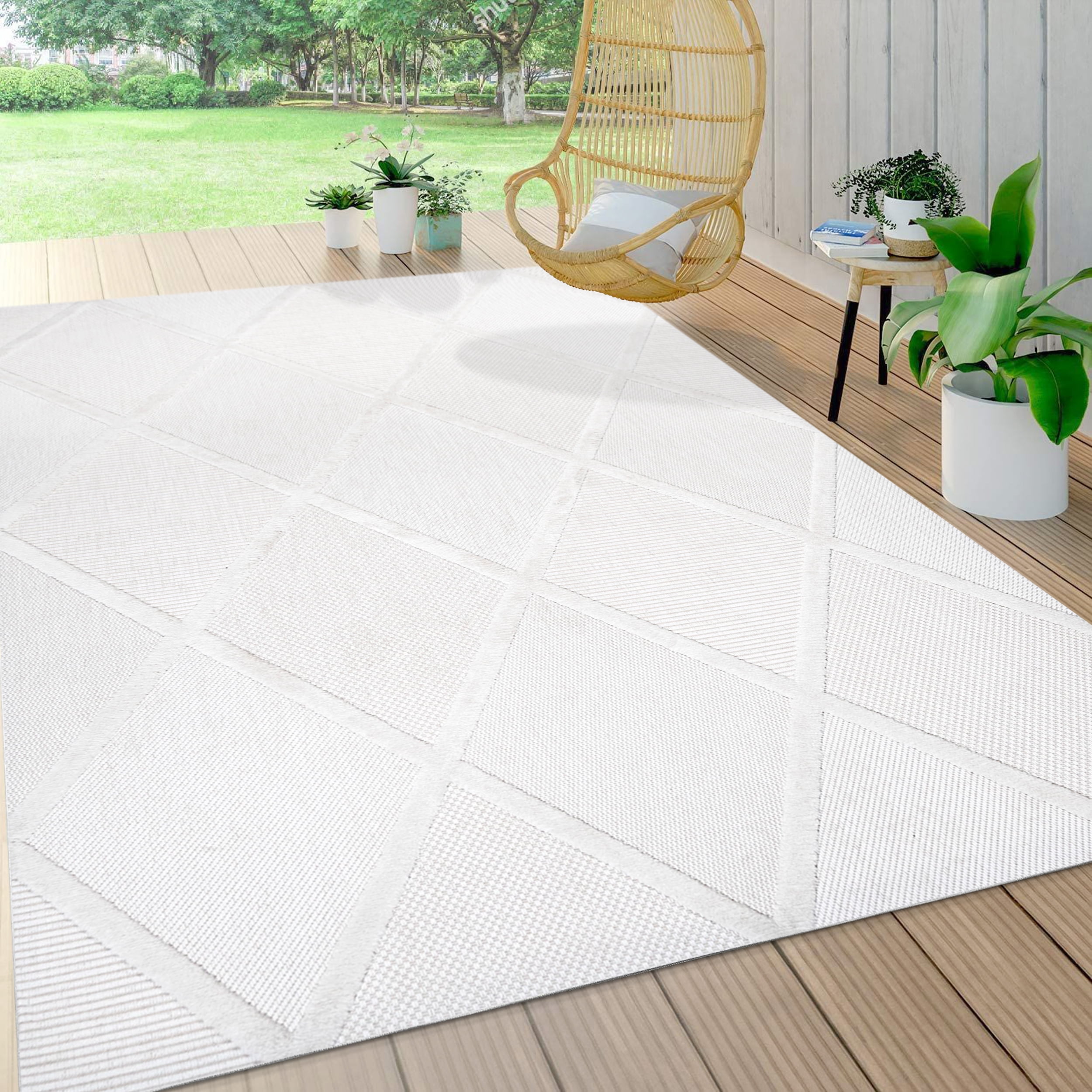 Ivory Trellis 5x8 Synthetic Indoor/Outdoor Area Rug