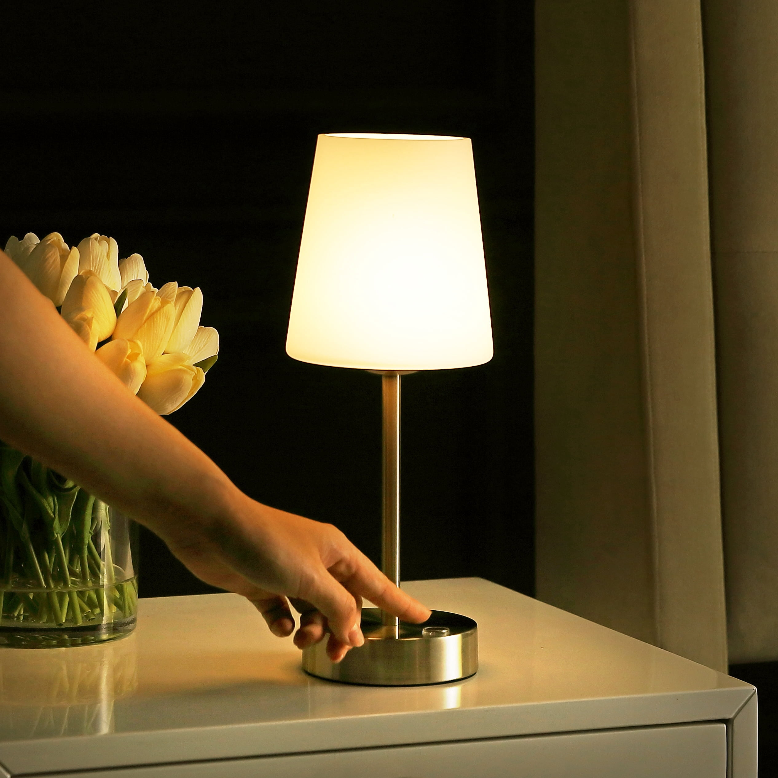 JONATHAN Y Carson 12.75" Modern Minimalist Iron Rechargeable Integrated Portable LED Table Lamp, Nickel/White, JYL7110A