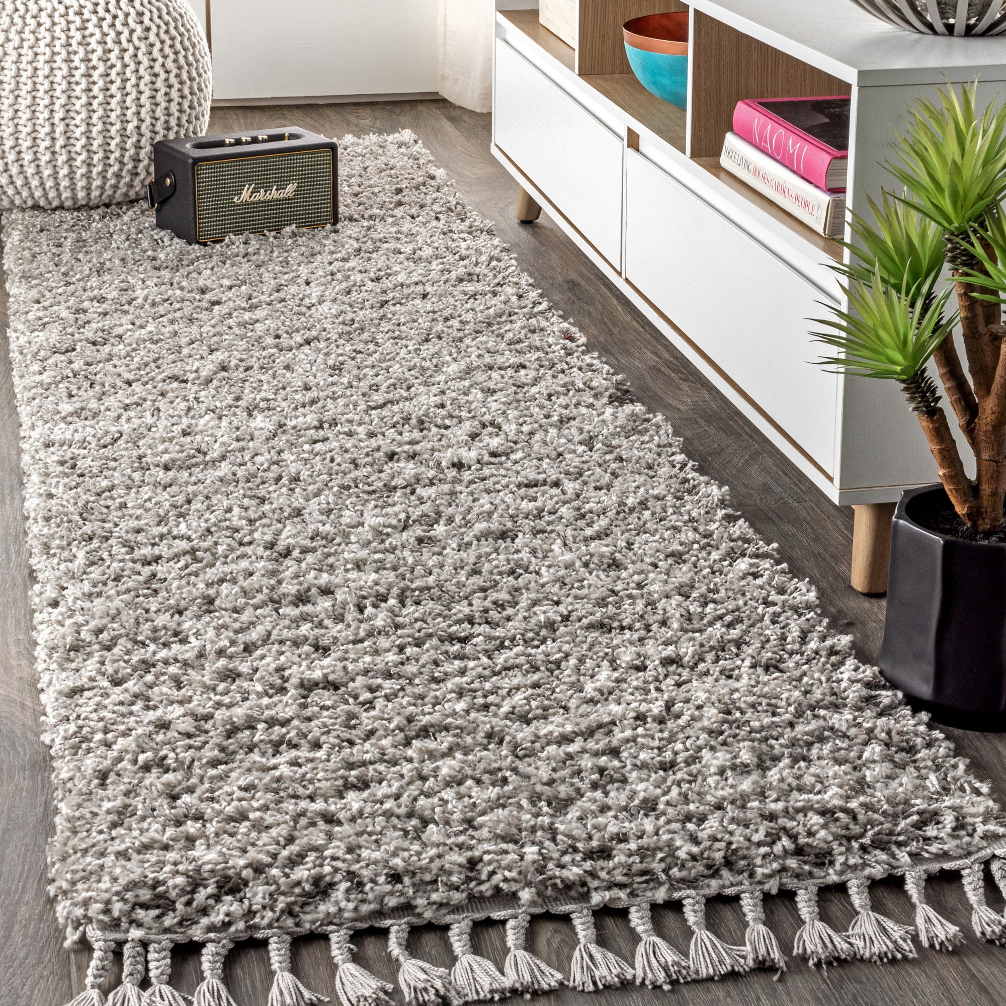 Simple Shaggy Rug JONATHAN Y MERCER SHAG Mercer Shag Plush Tassel Gray 2 ft. x 8 ft ...
